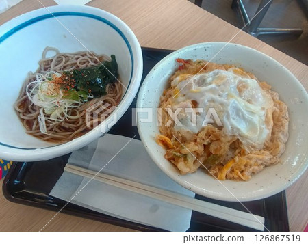 埼玉居民的靈魂食物！ ？那家烏龍麵店的“迷你什錦什錦飯和半份蕎麥麵” 126867519