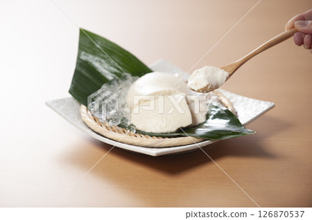 敖包豆腐的形象 126870537