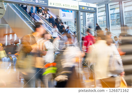 Shibuya Station: a huge terminal and a crowded station Shibuya Station: a huge terminal and a crowded station 126871162
