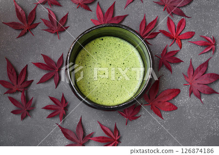 以秋季為主題的日本茶道 以秋季為主題的日本茶道 126874186