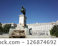 Royal palace 126874692