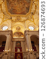 Royal palace 126874693