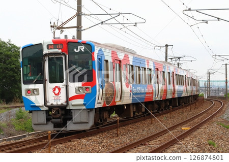 [JR-W] Sanyo Main Line 213 Series Train (Osaka-Kansai Expo Wrapping Train) 126874801