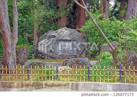 Kasugayama Shrine (Joetsu) Kasugayama Shrine (Joetsu) 126877173