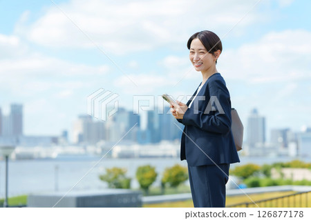 Woman, business, smartphone, smart phone 126877178