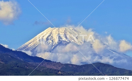 十二月的富士山幾乎沒有雪 126877474