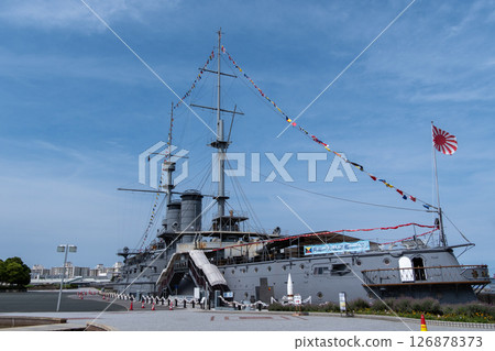 Mikasa Park: Exhibition of the Mikasa, one of the world's three great memorial ships 126878373