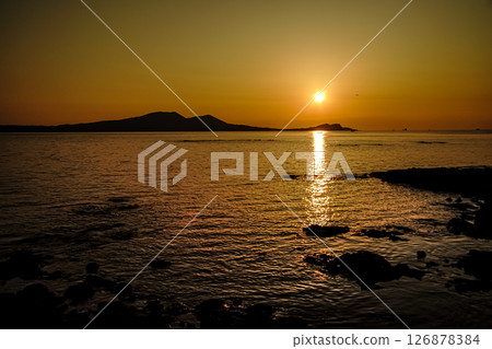 <五島風景>黎明時的富江露營村 126878384