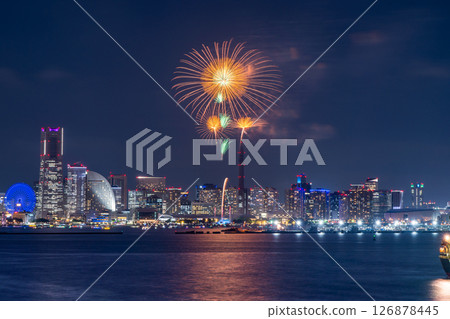 神奈川縣：橫濱開港節及煙火大會 126878445