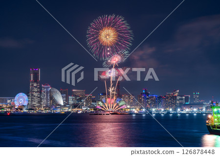 神奈川縣：橫濱開港節及煙火大會 126878448
