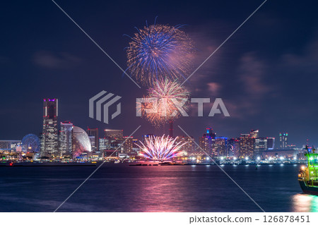 神奈川縣：橫濱開港節及煙火大會 126878451