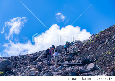 [夏季登山]夏季的乘鞍山登山風景[長野縣] 126878717