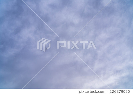 [梅雨季節的天空圖片] 陰天 [長野縣] 126879030