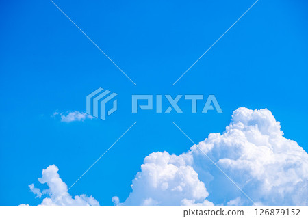 [Summer material] Image material of a summer sky with cumulonimbus clouds [Nagano Prefecture] 126879152