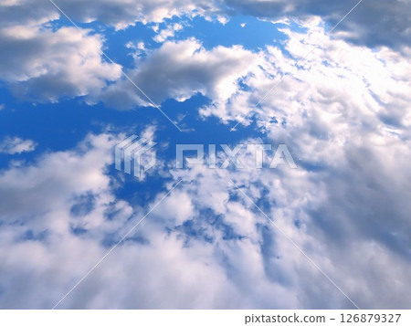 Sky and the sun and clouds 126879327