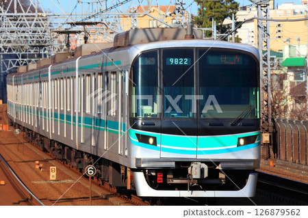 Tokyo Metro 9000 series train running on the Meguro Line Tokyo Metro 9000 series train running on the Meguro Line 126879562