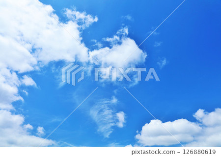 夏天藍天和雲彩 126880619