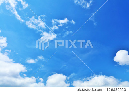 夏天藍天和雲彩 126880620