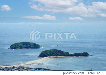 Tombolo tidal flats on Higashihazu Coast (Higashihazu Town, Nishio City, Aichi Prefecture) 126881216
