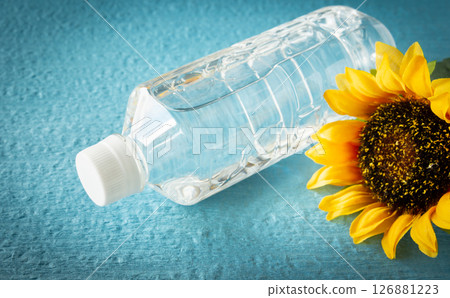 PET bottled water and sunflowers Moisture intake Mineral water PET bottled water and sunflowers Moisture intake Mineral water 126881223