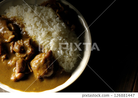 Chicken curry with chunks of chicken 126881447