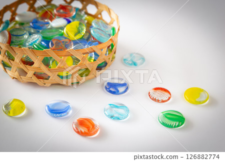 Six-eyed basket toy old game retro 126882774