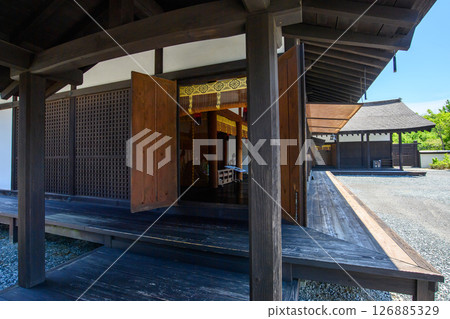 Esashi Fujiwara Village: Kiyohirakan Shinden-zukuri style, Iwate Prefecture 126885329