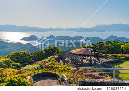 (長崎縣)長串山公園:北九十九島群島外的杜鵑花盛開 (長崎縣)長串山公園:北九十九島群島外的杜鵑花盛開 126885354