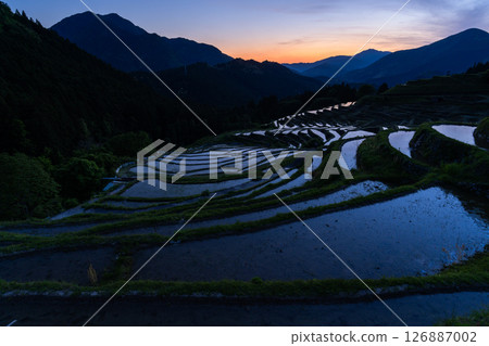<三重縣>丸山千枚田的日落 126887002