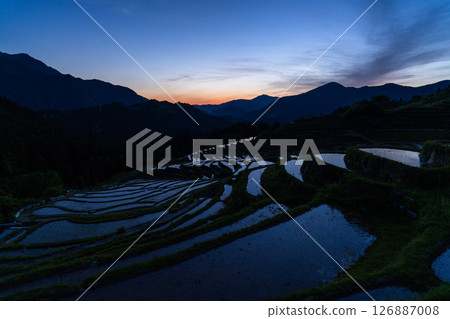 <三重縣>丸山千枚田的日落 126887008