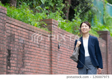 女性生意 126887973
