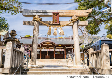 Torii (Dainichi-san) at Dainichime Shrine, Nishiokamoto, Higashinada Ward, Kobe City 126888287