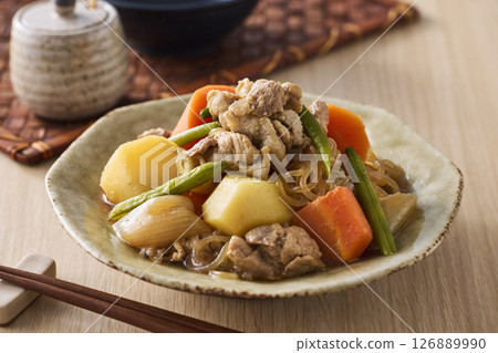 肉和土豆 126889990