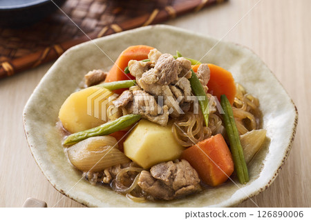 Meat and potatoes 126890006