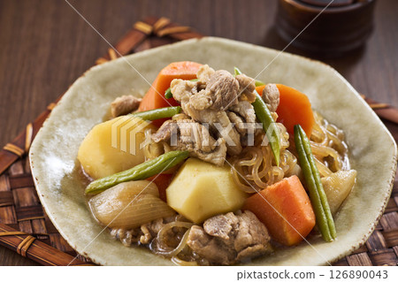 肉和土豆 126890043