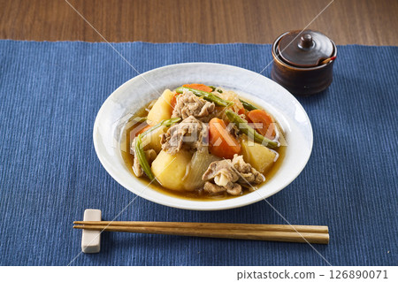 肉和土豆 肉和土豆 126890071