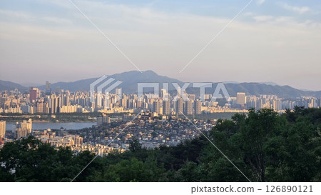 seoul sunset 126890121