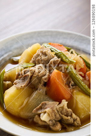 肉和土豆 126890198