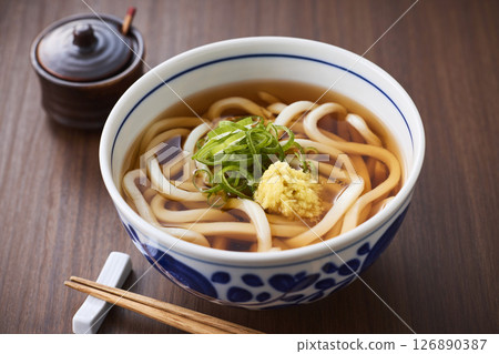 Warm udon noodles 126890387