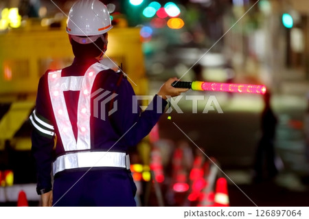 Traffic guide image Traffic guide image 126897064