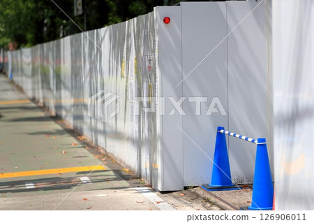 Temporary enclosure at construction site Universal steel plate 126906011