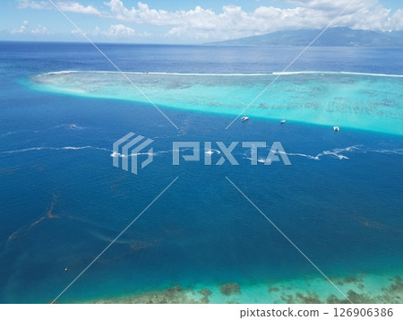 塔希提島莫雷阿島美麗的潟湖海岸的鳥瞰圖 126906386