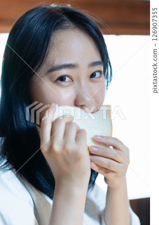 School girls who eat bread School girls who eat bread 126907355