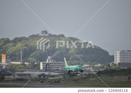 飛機和天空 126908116