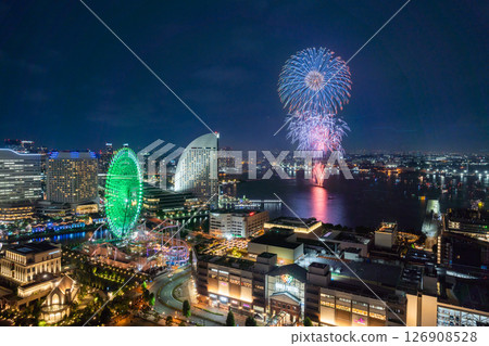 [城市景觀]橫濱開港節煙火及橫濱夜景 126908528