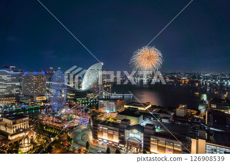 [城市景觀]橫濱開港節煙火及橫濱夜景 126908539