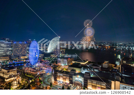 [城市景觀]橫濱開港節煙火及橫濱夜景 126908542