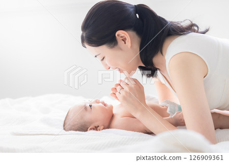 Baby and mother 126909361