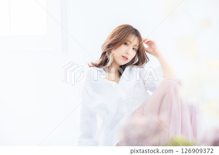 年輕女子的美麗 126909372