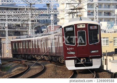 [Hankyu] 2300 Series Express (Kyoto Line: Nishikyogoku Station) 126909588